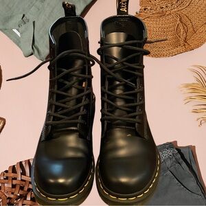 🎉Like New🎉Dr. Marten Black Boots | Size 7